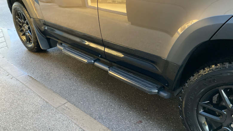 Land Rover Defender 3.0 D250 X-Dynamic HSE 110 5dr Auto Diesel Estate